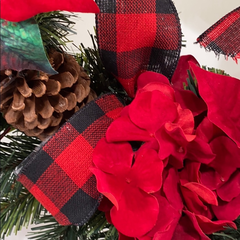 26” Red Poinsettia, Red Hydrangea Christmas Wreath - Picture 3 of 9